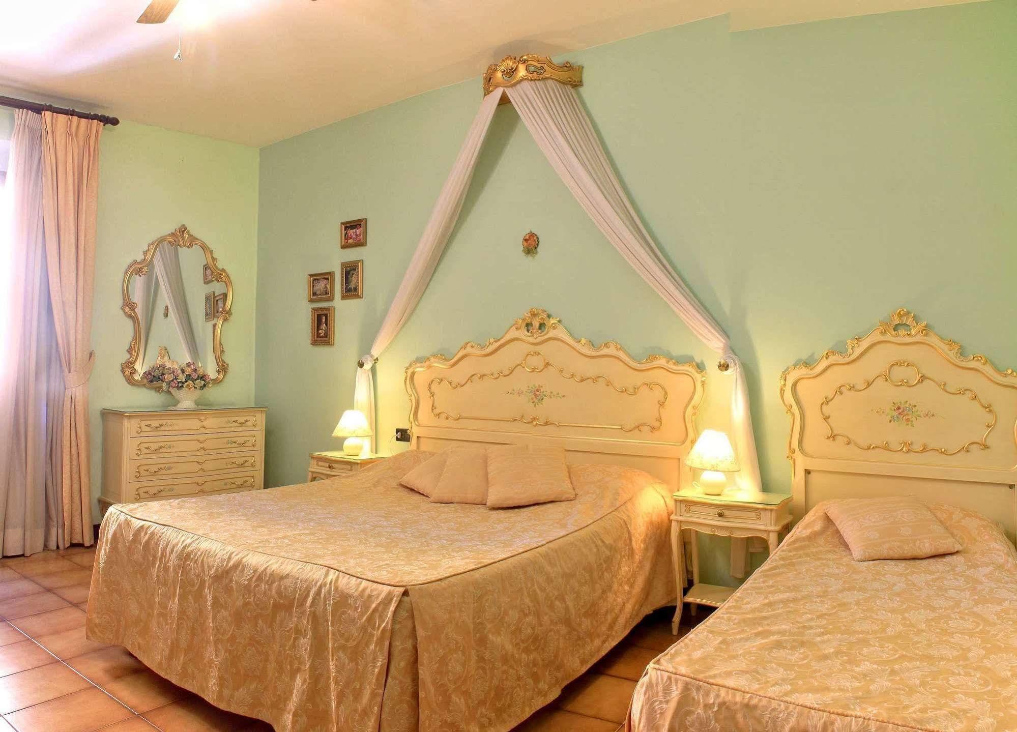 Hotel La Terrazza Di 2*